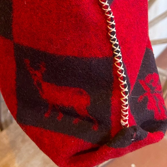 PENDLETON Red Black Buffalo Wool Bag w/ Woodland Design Leather Straps USA NEW!! - Picture 10 of 12
